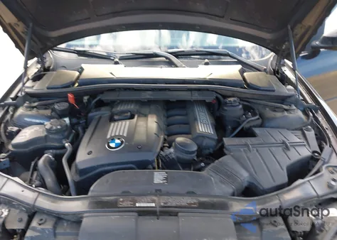 2011 BMW 328I xDrive из США, поврежденный, VIN WBAPK5G5XBNN27652